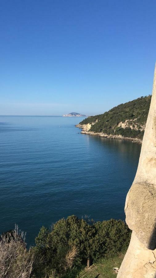 "Il Nespolo" Villa Scauri  Bagian luar foto